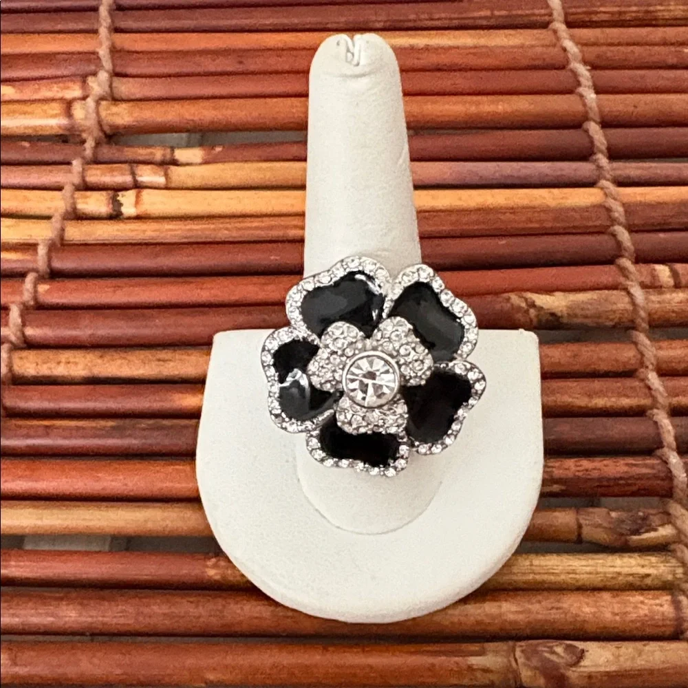 Lia Sophia Black and Silver Floral Ring Size 10